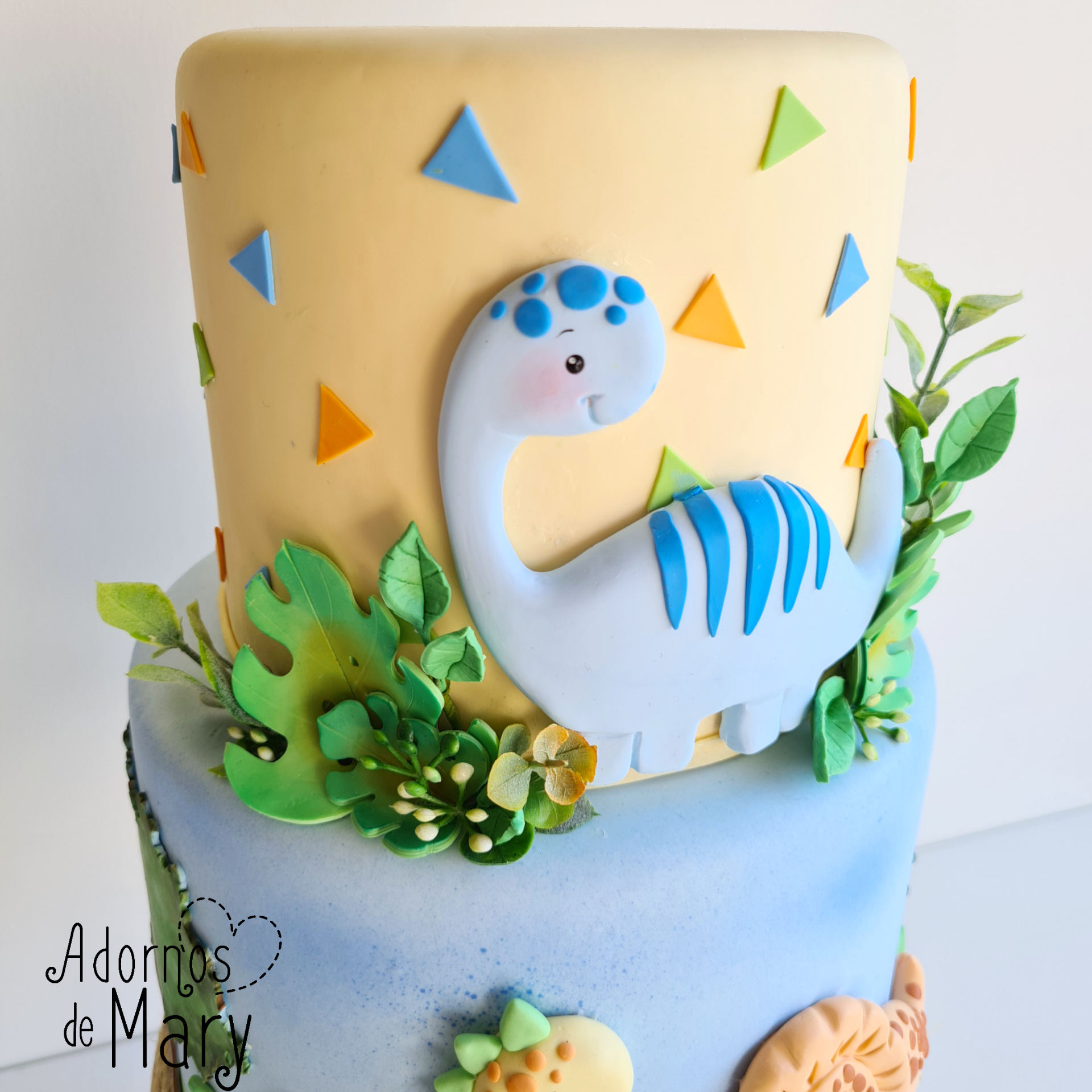 bolo dinossauro pastel