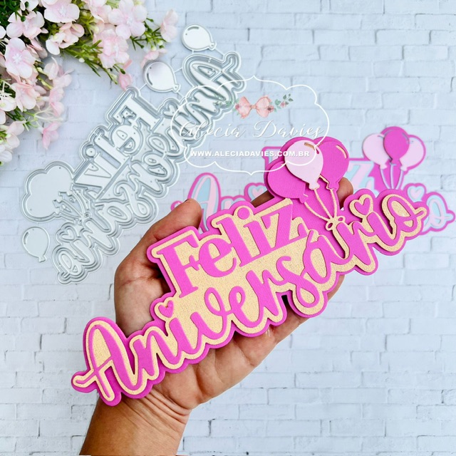 bolo feliz aniversário chocolate