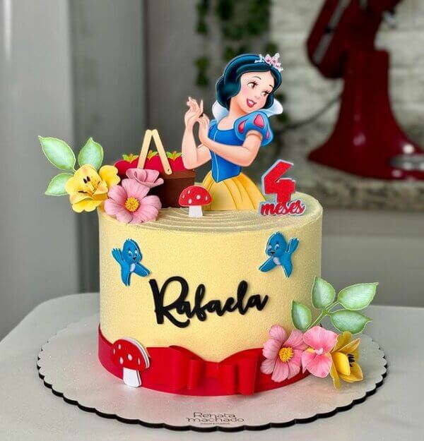 decoração bolo mesversario branca de neve baby