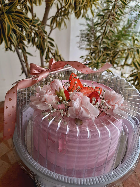 bolo rosa e branco