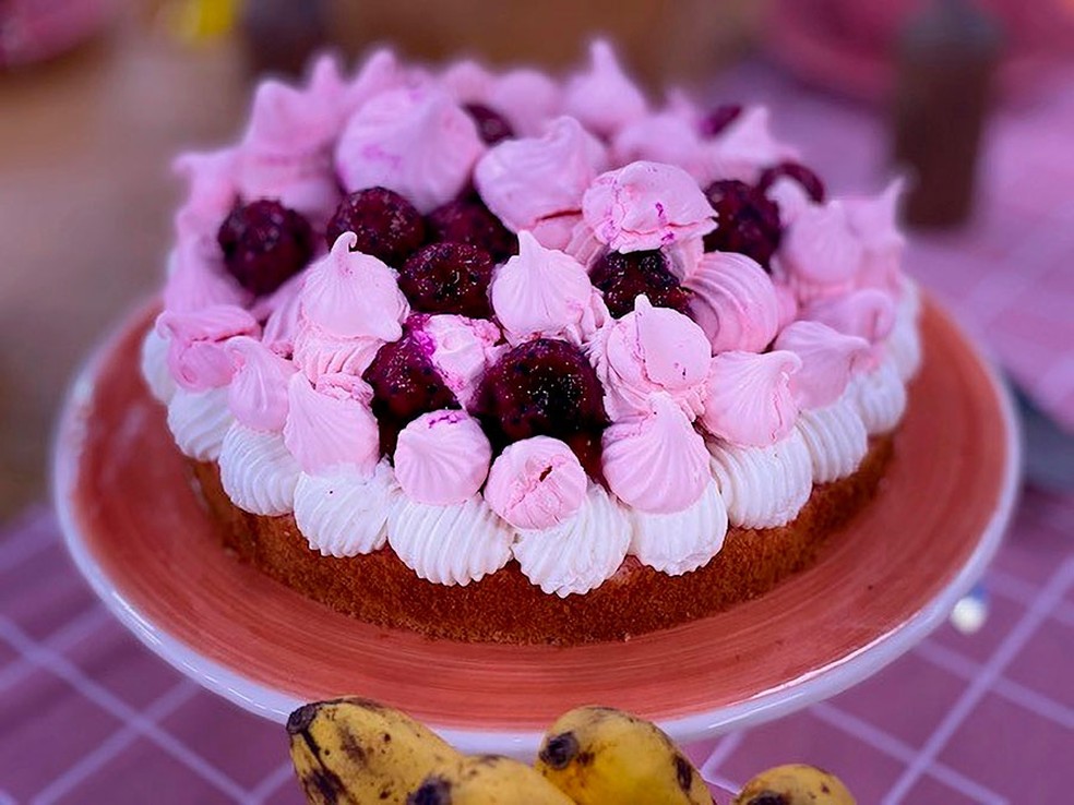 bolo rosa chantilly