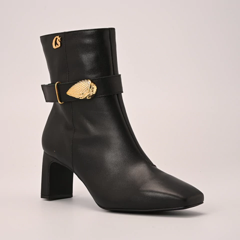 1. Guia Completo: Como Usar Botas Carmen Steffens em Todas as Ocasiões
2. Tendências de Botas Carmen Steffens: Os Modelos Que Você Precisa Conhecer
3. Bota Minimalista Carmen Steffens: O Toque de Sofisticação que Faltava no seu Guarda-Roupa
4. Conforto e Estilo: Descubra as Botas de Salto Bloco da Carmen Steffens
5. Bota Knitted Carmen Steffens: A Combinação Perfeita de Modernidade e Elegância