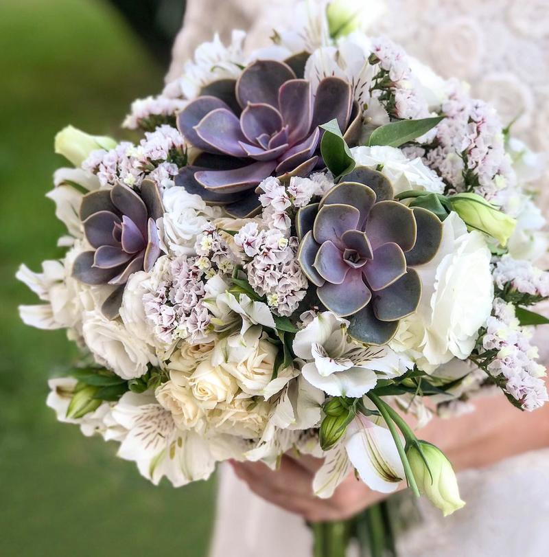 Buquê de Suculentas Artificiais: Durabilidade e Beleza para Presentear