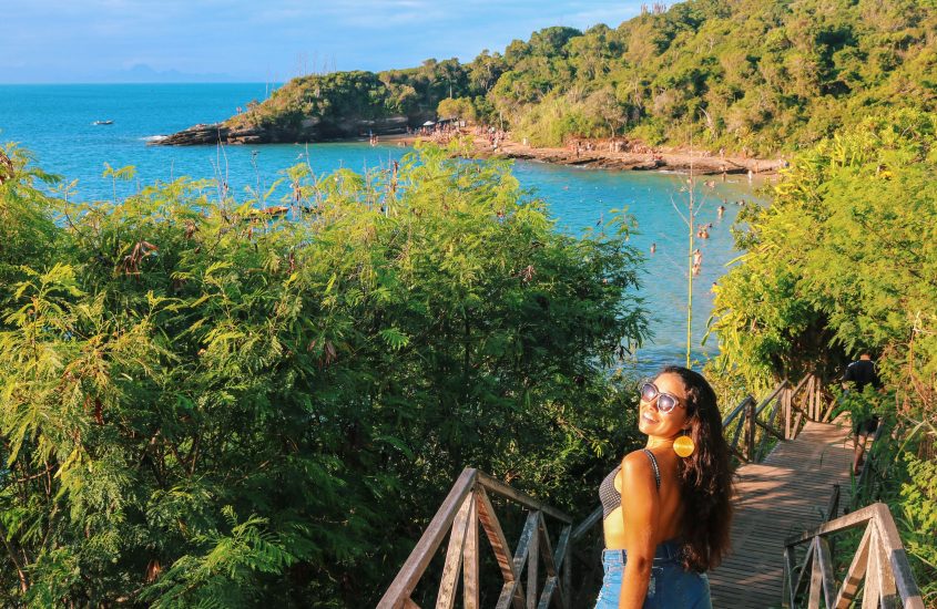 1. As 5 Praias Mais Românticas de Búzios para Casais
2. Búzios para Famílias: Praias Seguras e Divertidas para Crianças
3. Guia Completo de Esportes Aquáticos nas Praias de Búzios
4. Descubra o Pôr do Sol Perfeito nas Praias de Búzios
5. Praias Selvagens e Escondidas de Búzios: Um Roteiro Alternativo