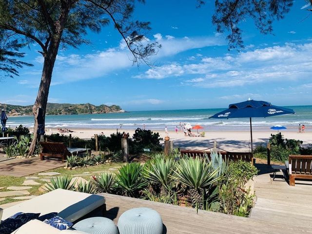 1. As 5 Praias Mais Românticas de Búzios para Casais
2. Búzios para Famílias: Praias Seguras e Divertidas para Crianças
3. Guia Completo de Esportes Aquáticos nas Praias de Búzios
4. Descubra o Pôr do Sol Perfeito nas Praias de Búzios
5. Praias Selvagens e Escondidas de Búzios: Um Roteiro Alternativo