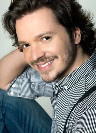 A Trajetória de Tiago Parente: Do Leblon à Haute Coiffure Française