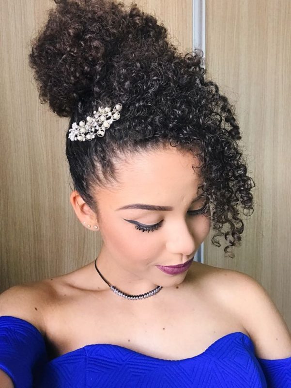 Guia completo: Penteados anos 60 para festas e eventos