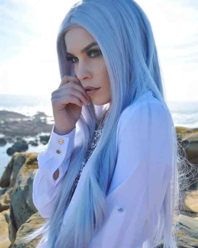 erros comuns ao descolorir cabelo para azul pastel