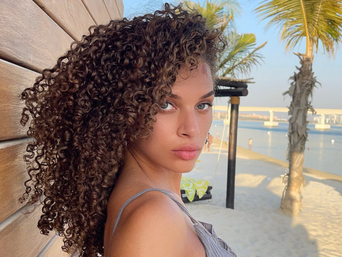 Desvendando o Cabelo Cacheado 3B: Características e Cuidados Específicos