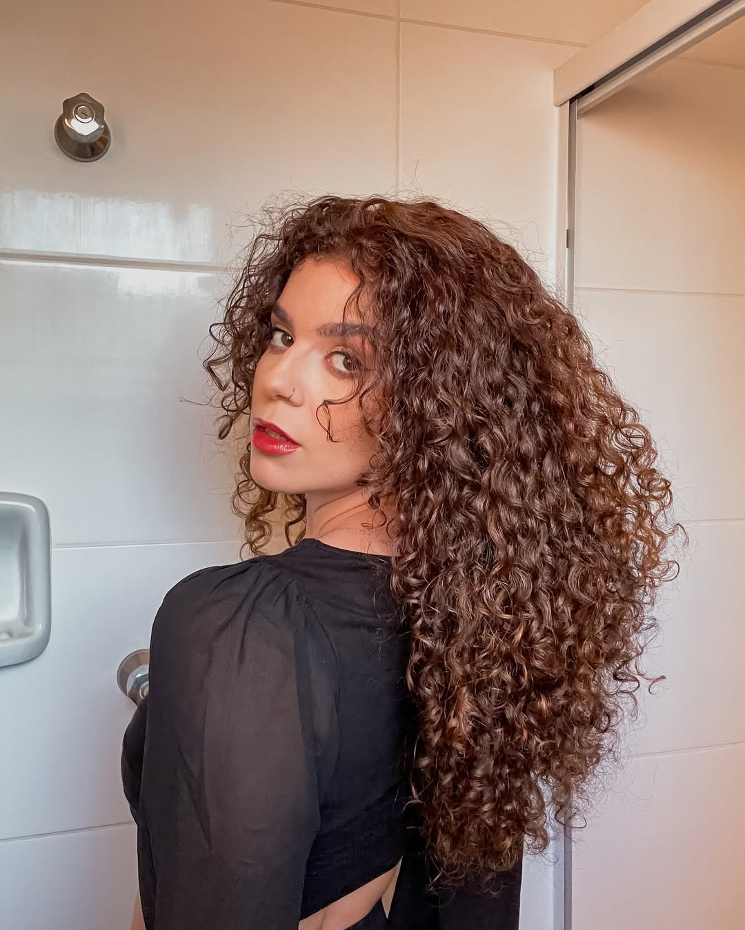 cabelo cacheado em camadas