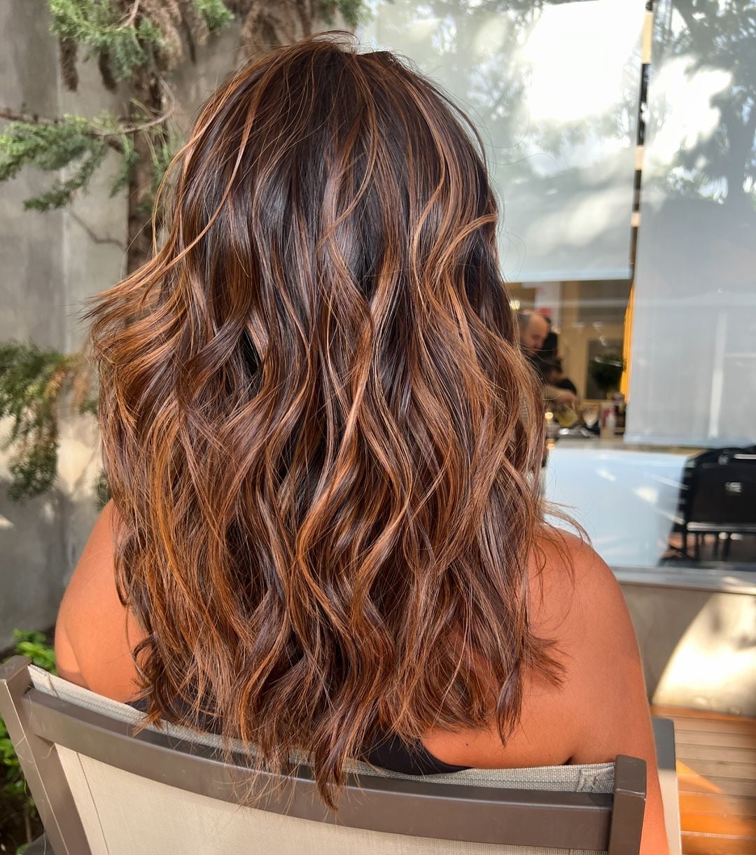 erros comuns ao fazer mechas marrom dourado