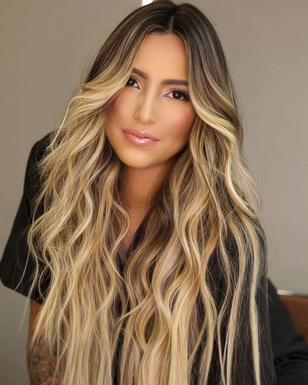 inspiração de mechas loiras para verão