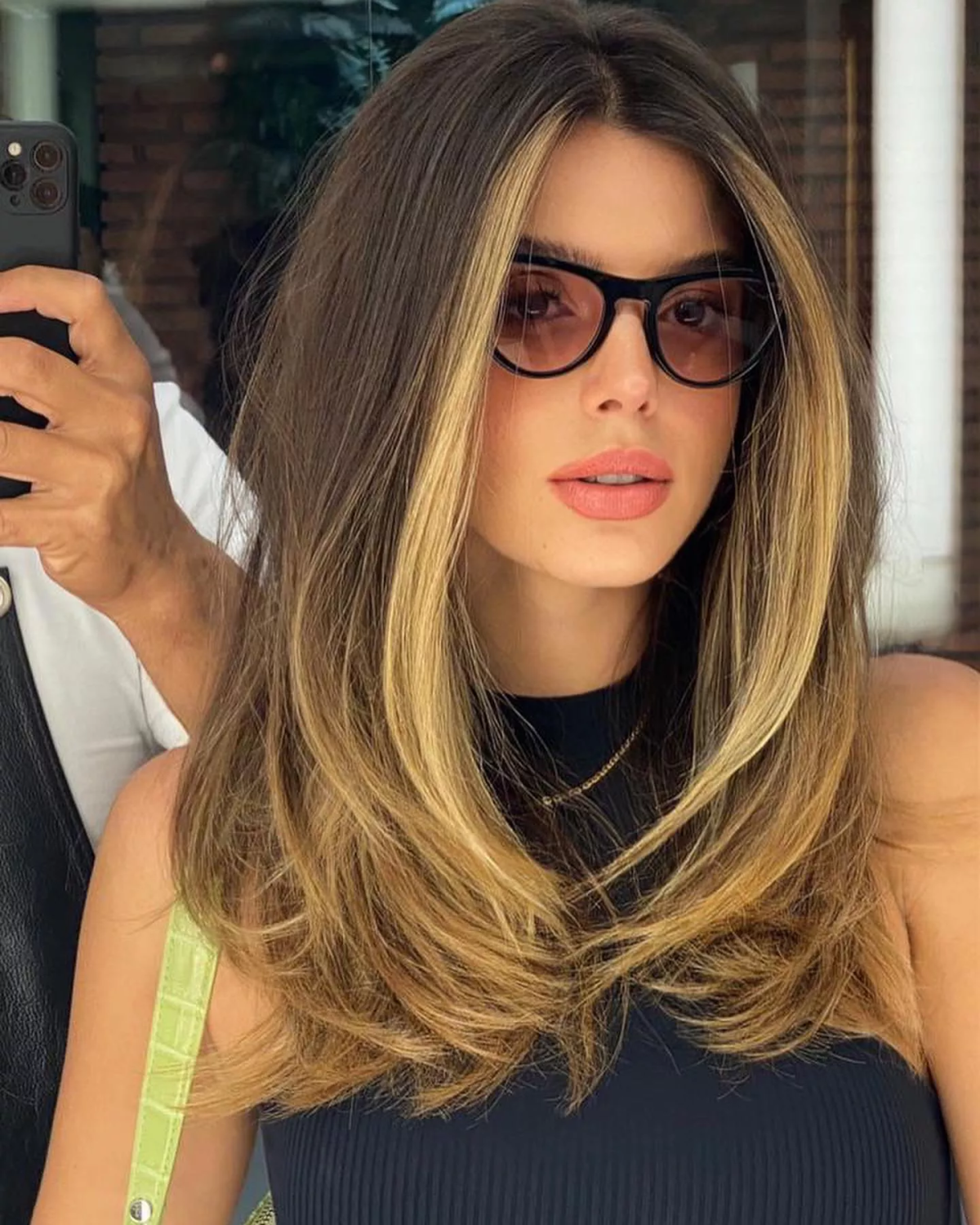 erros comuns ao fazer mechas loiras em casa