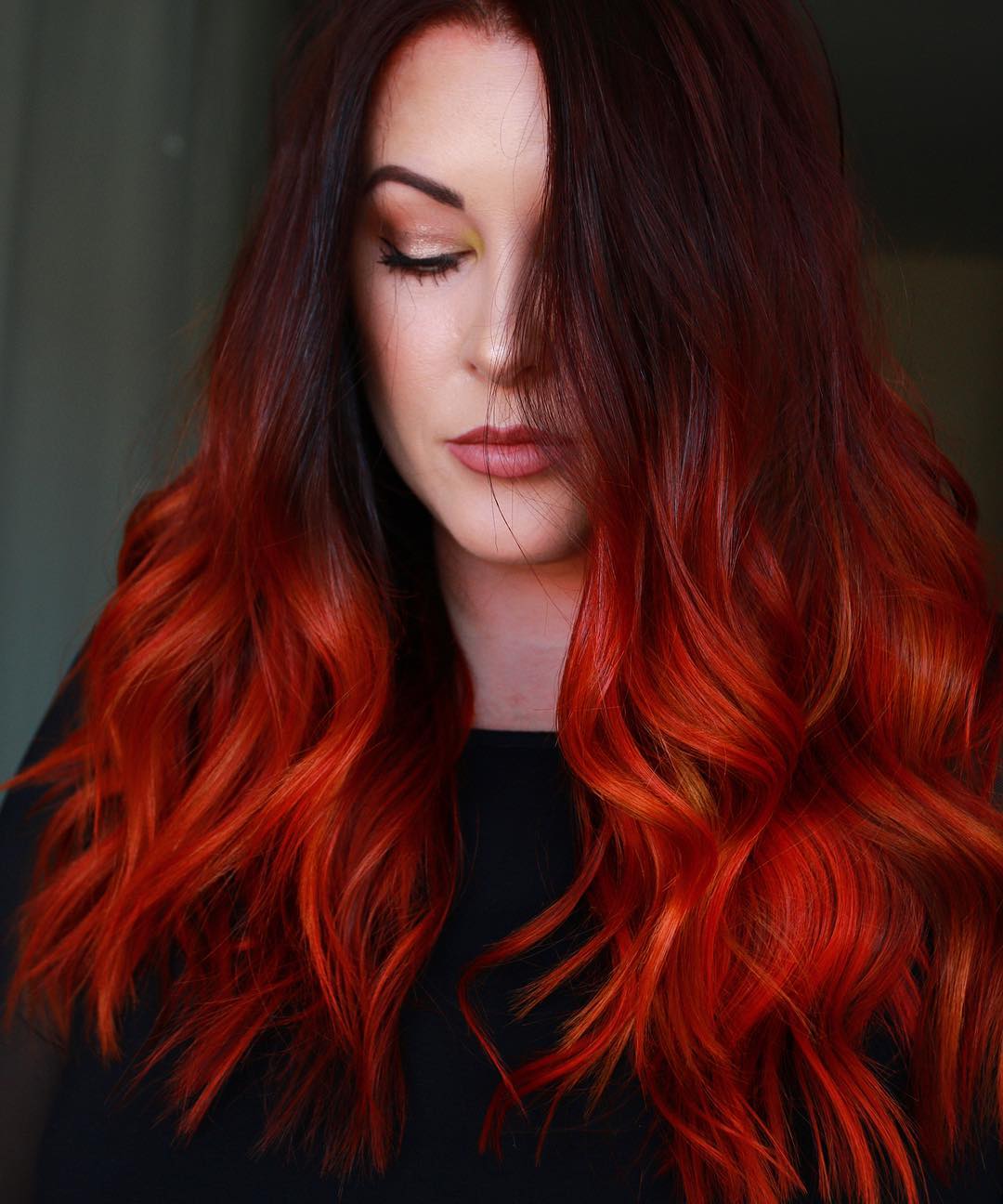 Guia Completo: Como Escolher o Tom de Vermelho Ideal para Suas Mechas