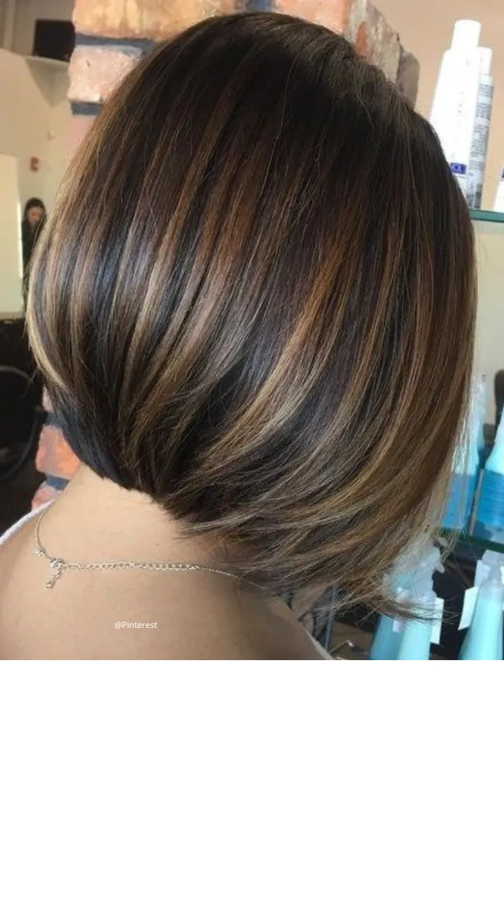 cabelo curto iluminado