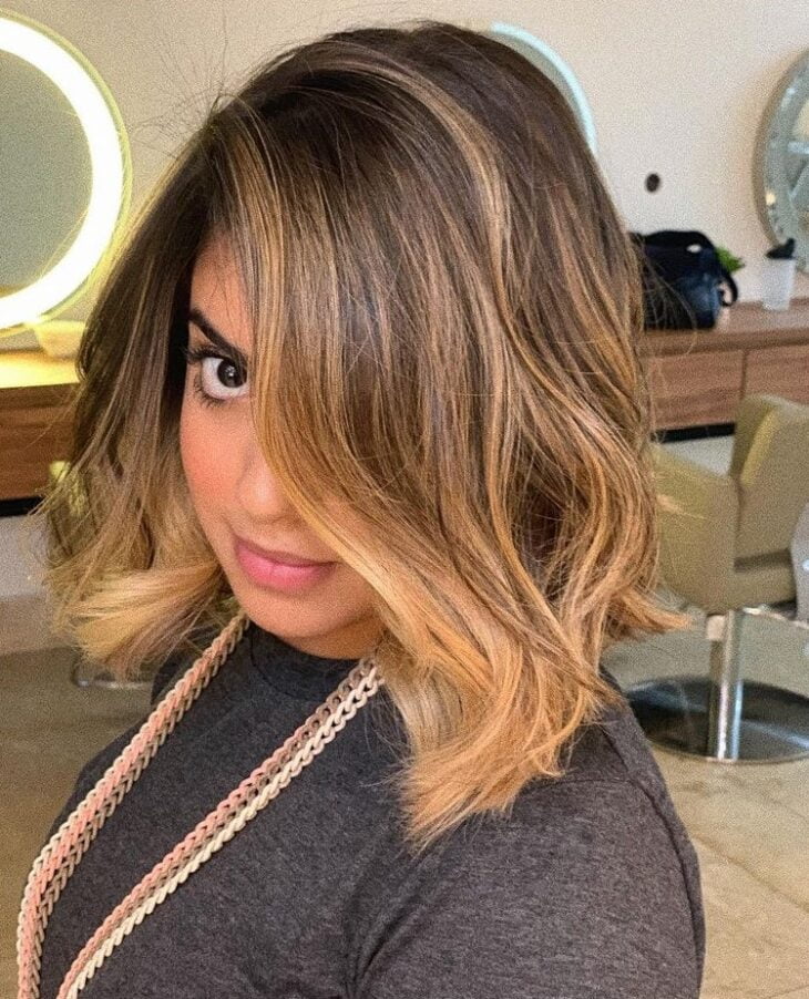 Manutenção Essencial para Cabelo Curto Iluminado: Raiz Esfumada e Hidratação