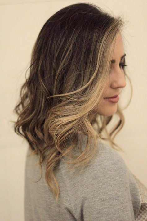 Cortes de Cabelo Curto que Valorizam a Iluminação: Short Bob