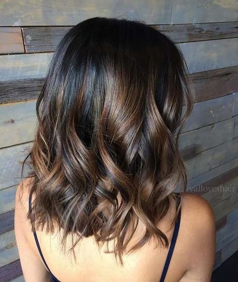 melhores tons de morena iluminada para long bob curto