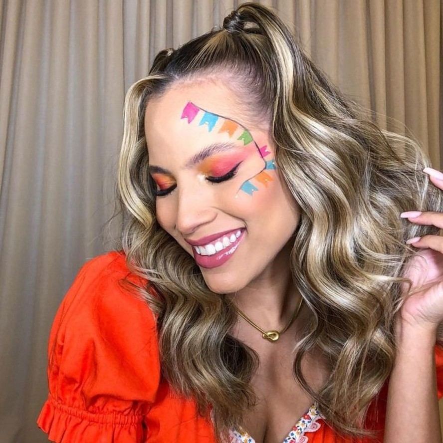 ideias de penteado festa junina com trança e fita