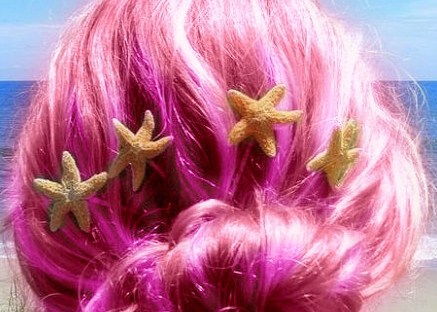 Cuidados essenciais para cabelos coloridos com tons fantasia