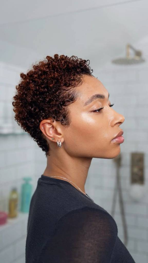 Buzz Cut Feminino: Guia Completo para o Corte com Máquina 4