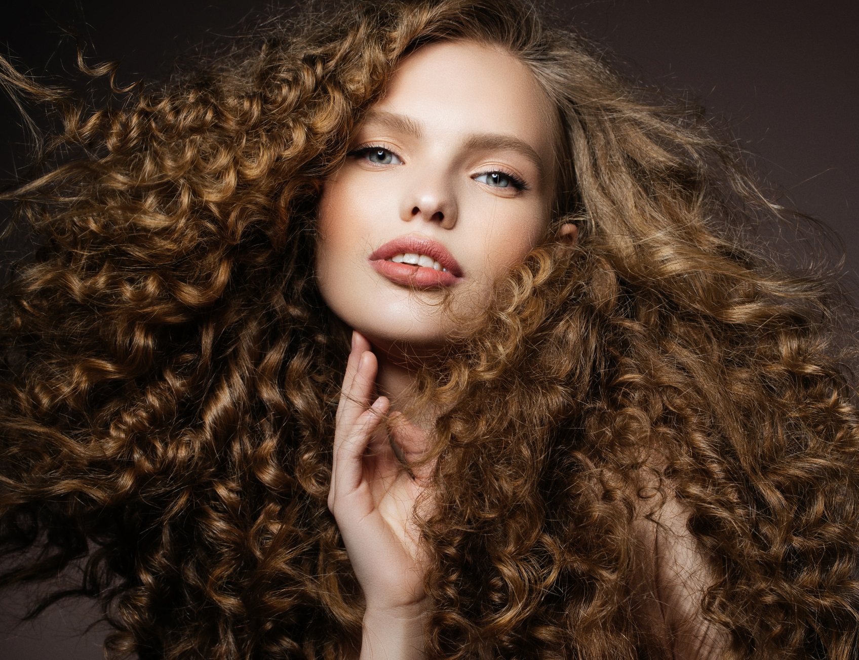 quanto custa pintar cabelo loiro escuro