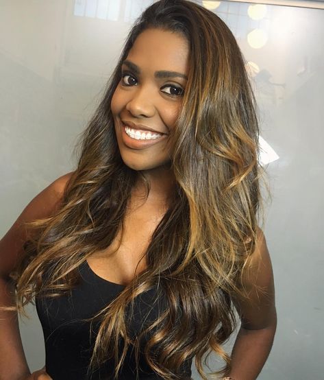 cabelo feminino loiro escuro