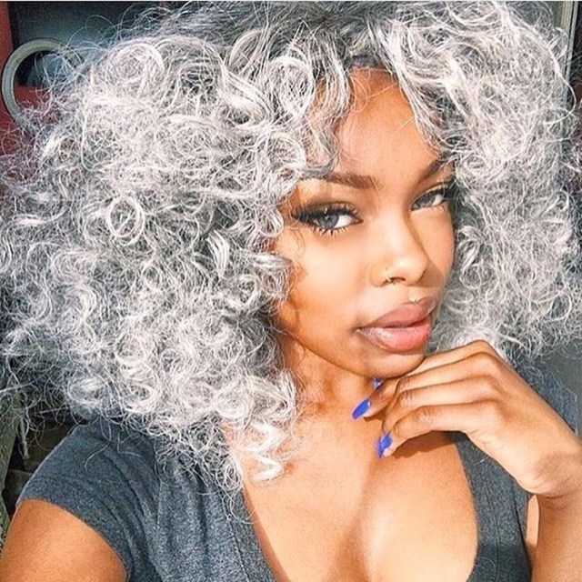 cabelo feminino platinado