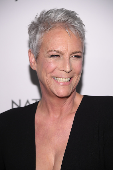 cabelo grisalho curto feminino