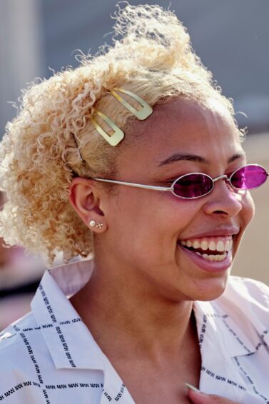 ideias de corte joãozinho cacheado para rosto redondo