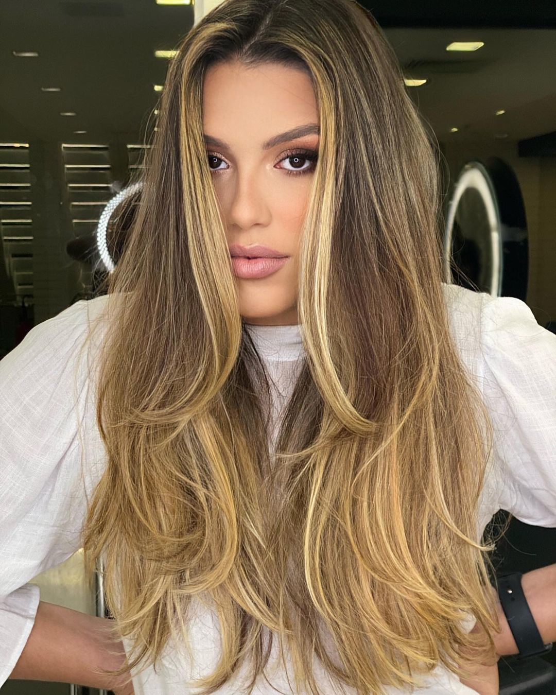 quanto custa fazer luzes em cabelo liso