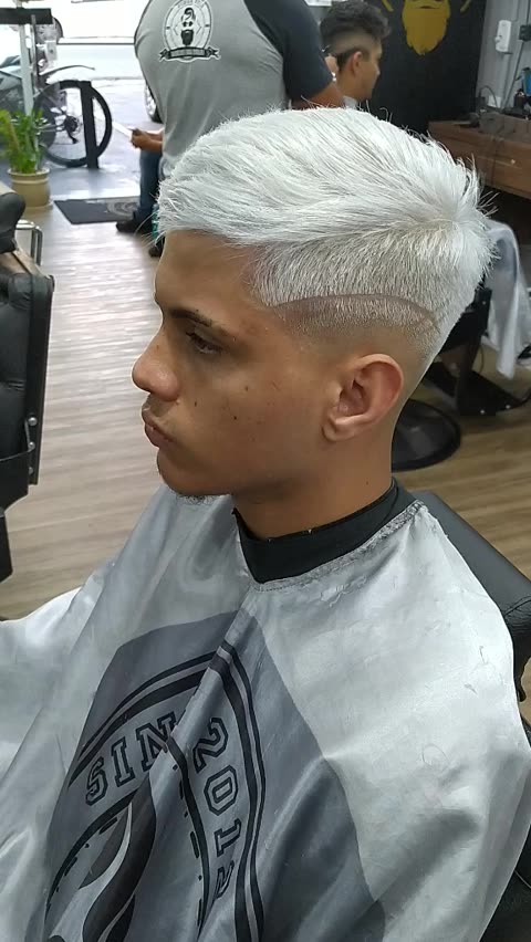 Os segredos do Loiro Manteiga: a tendência que rejuvenesce