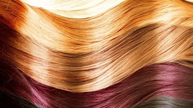 erros comuns ao fazer luzes chocolate em cabelo loiro