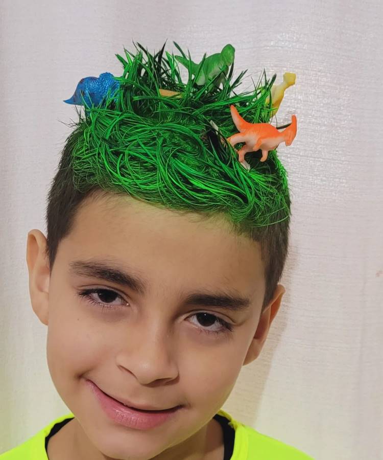 ideias de cabelo maluco para menino super heroi