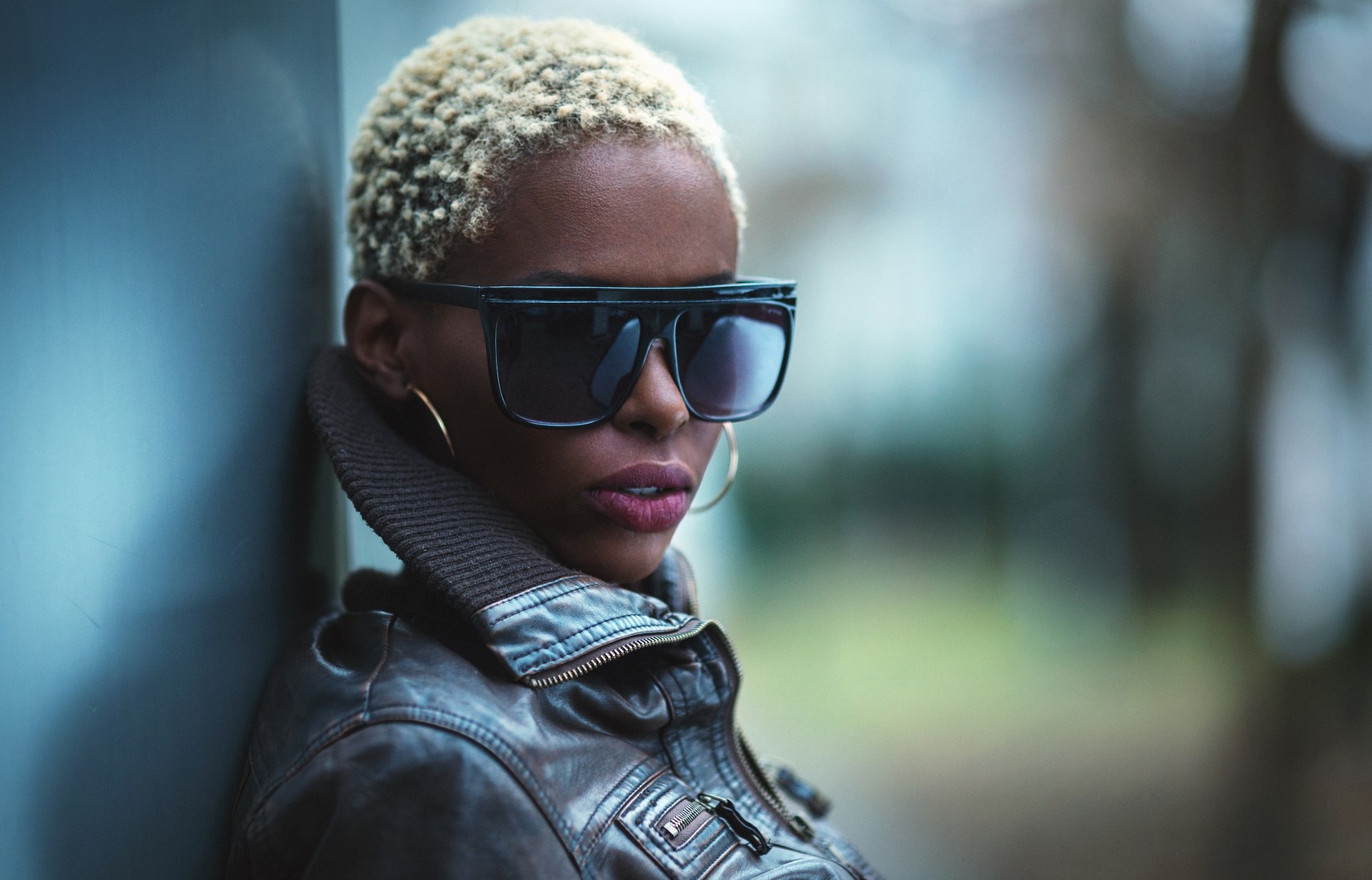 quanto custa fazer luzes platinada cabelo medio