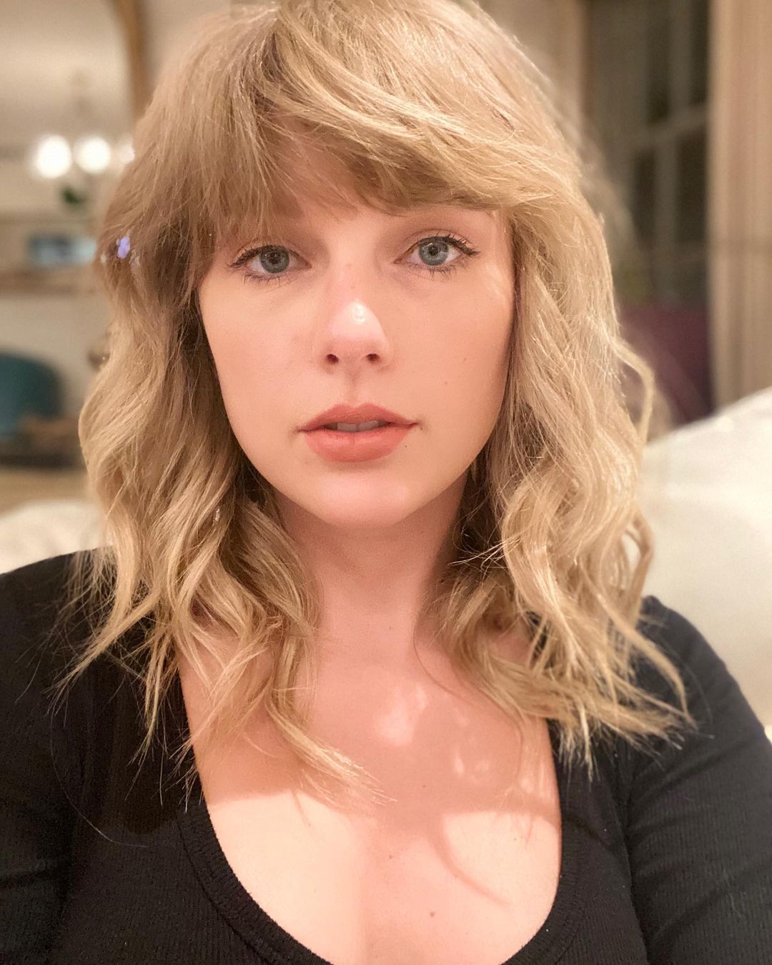 A Evolução Capilar de Taylor Swift: Do Country ao Pop com o Cabelo Curto