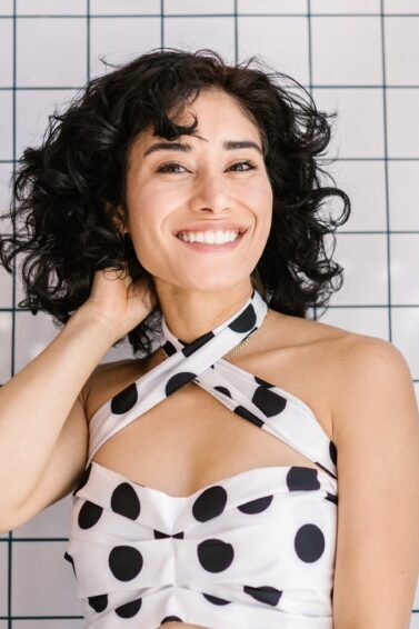 5 ideias de títulos:
1. Cabelo 2C: O Guia Completo para Definir e Cuidar das Suas Ondas
2. Desvendando o Cabelo 2C: Características