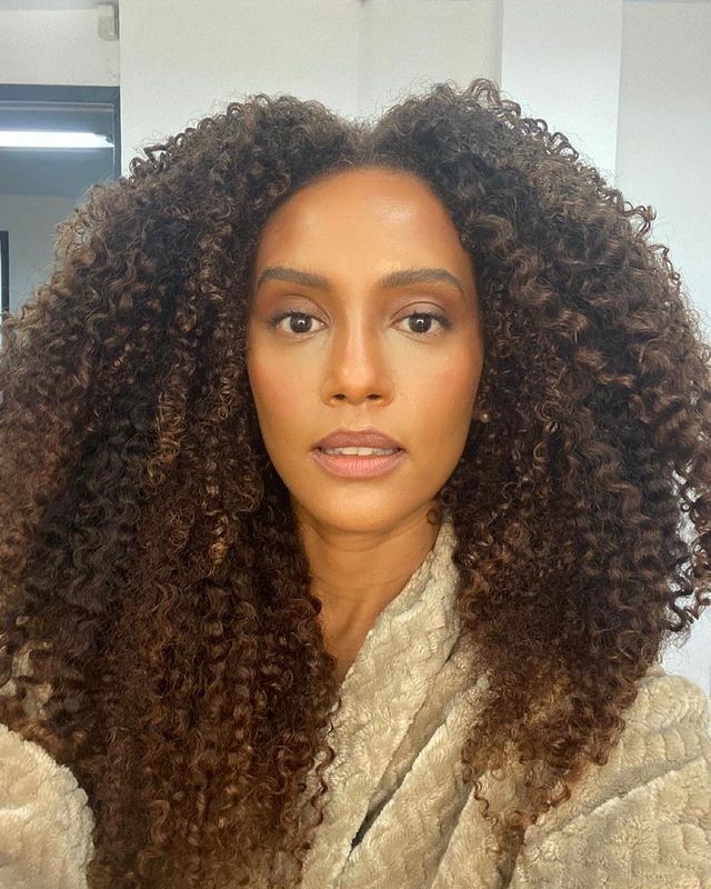 Cortes de Cabelo Crespo Feminino: Do Black Power ao Tapered Cut