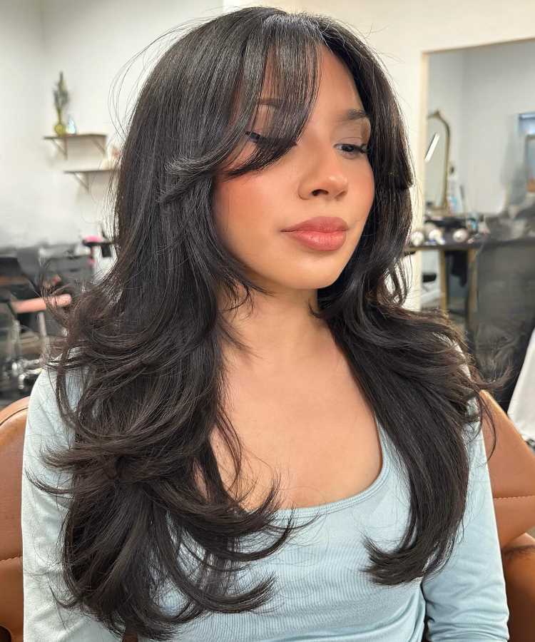 5 ideias de títulos:
1. Cabelo Médio Repicado: O Guia Completo para um Visual Moderno e Leve
2. Descubra os Segredos do Corte Médio Repicado: Tendências e Vantagens
3. Repicado vs. Camadas: Qual o Melhor Corte Médio para Você?
4. Cabelo Médio Repicado: Inspirações e Dicas para Todos os Tipos de Fio
5. Transforme seu Visual: Os Benefícios e Estilos do Corte Médio Repicado