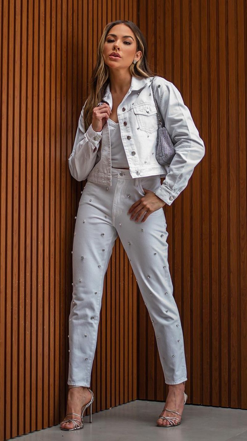 Calça Branca para Cada Ocasião: Do Trabalho à Festa