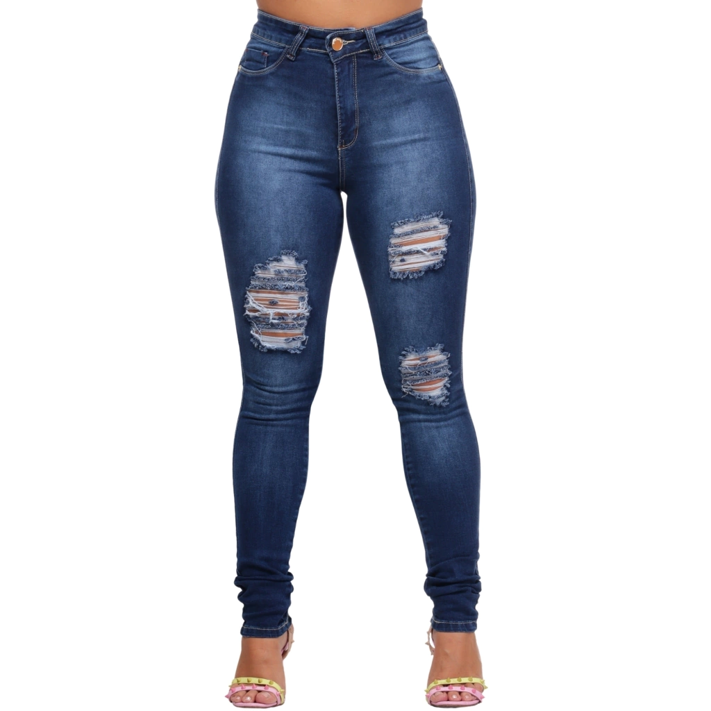 Jeans Destroyed: 5 Looks Elegantes para Usar no Dia a Dia e em Ocasiões Especiais