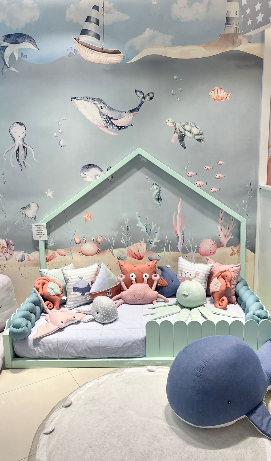 Cama Montessoriana com Grade