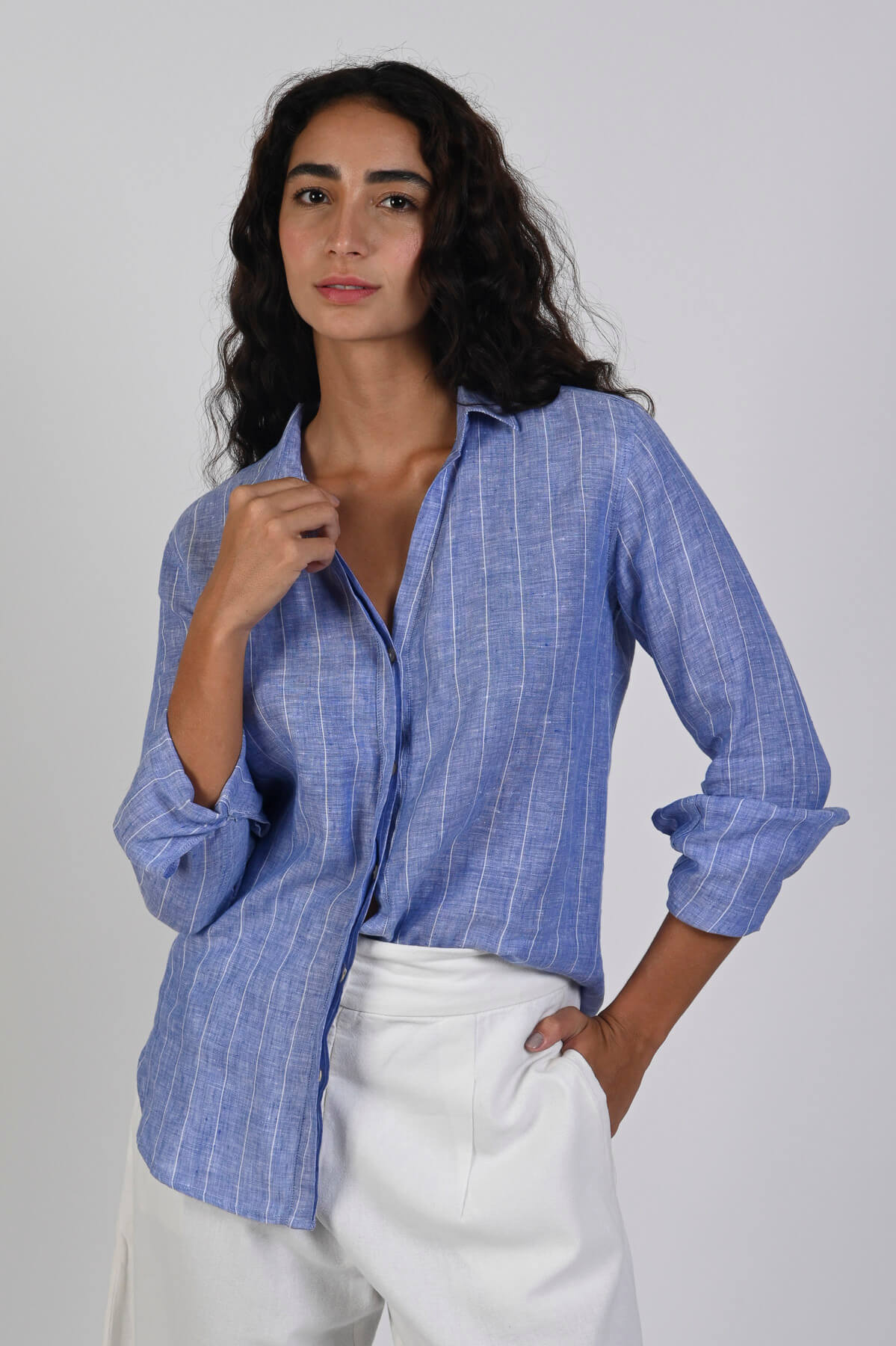 Camisa de linho feminina listrada azul