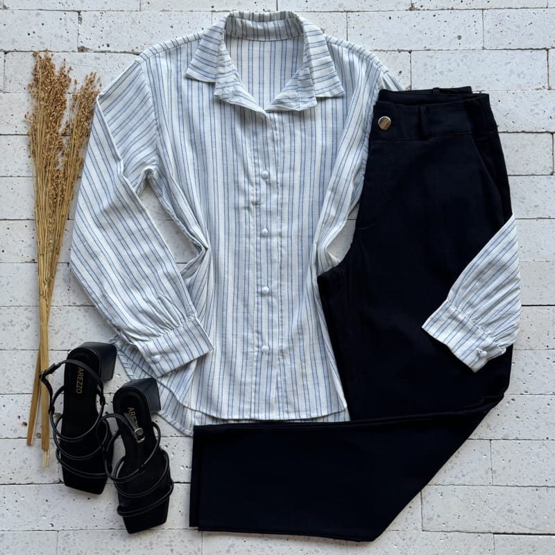 Camisa de linho feminina listrada azul
