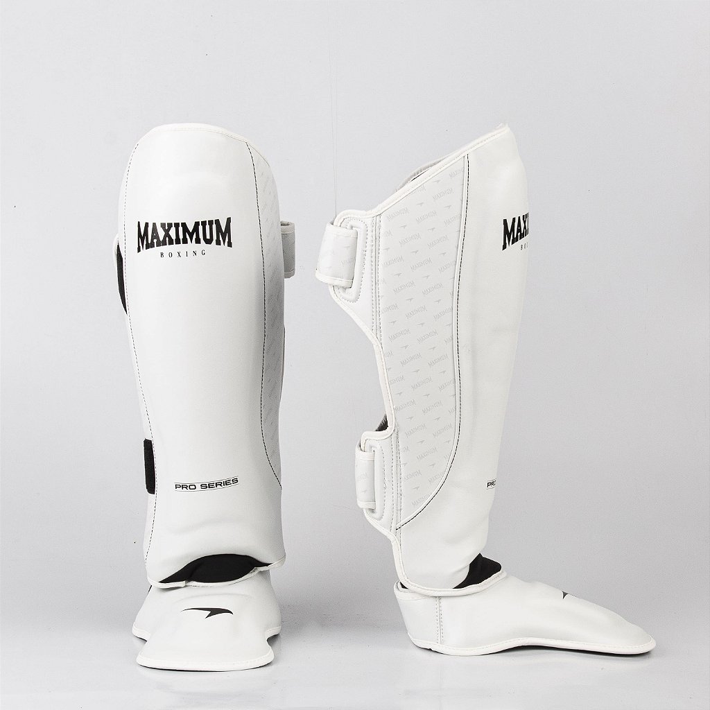 1. Guia Completo: Como Escolher a Caneleira de Muay Thai Perfeita para Você
2. Fairtex vs. Venum: Qual a Melhor Marca de Caneleira Profissional?
3. O Que Observar na Hora de Comprar uma Caneleira de Muay Thai?
4. Preço e Custo-Benefício: Encontrando a Caneleira Ideal para seu Treino
5. Tamanhos e Ajustes: Garantindo o Conforto e a Proteção da sua Caneleira