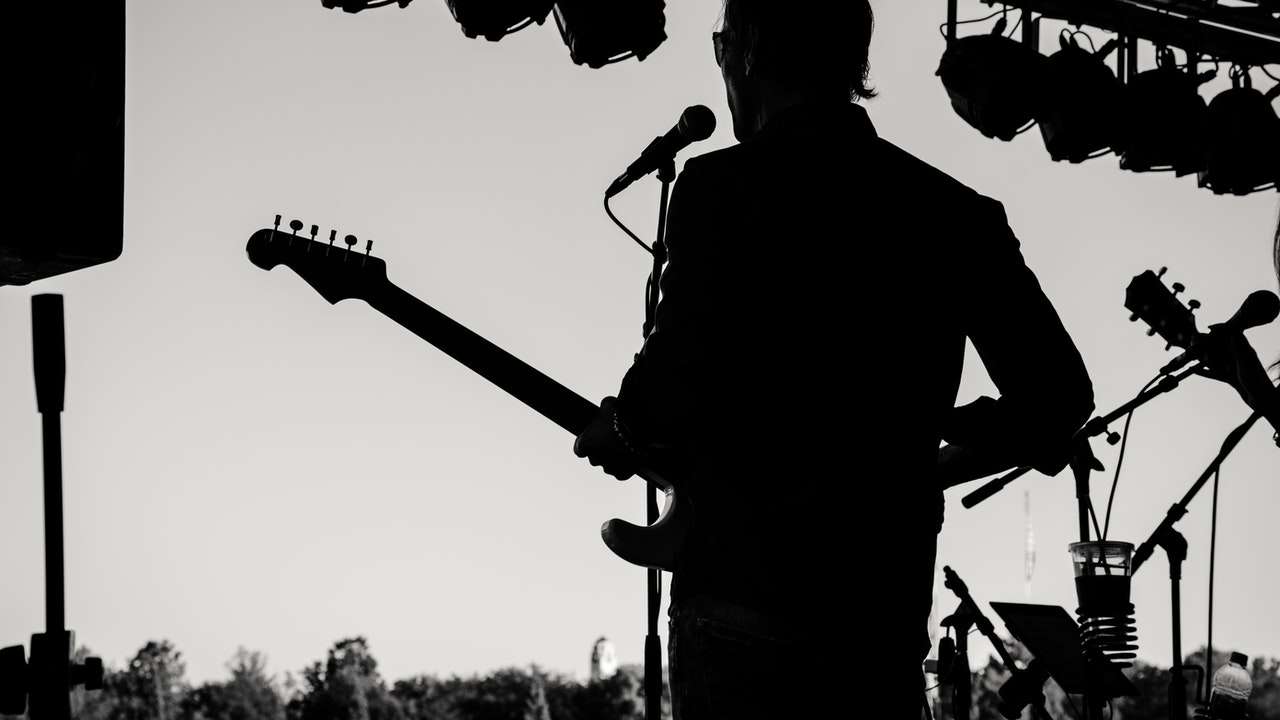 Além do Mainstream: Os Gêneros Musicais que Estão Bombando na Cena Independente