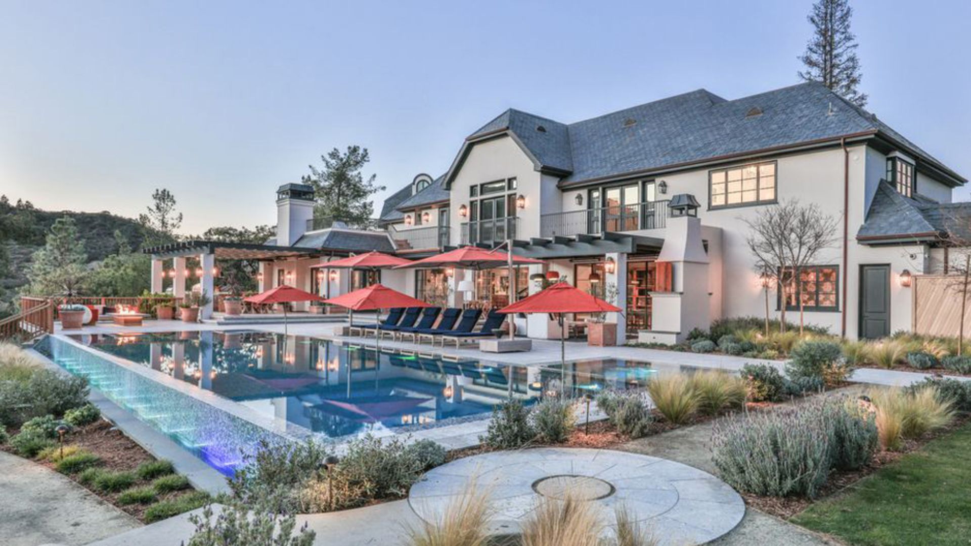 1. As Mansões de Justin Bieber: Um Tour Pelas Propriedades de Luxo
2. De Beverly Hills ao Deserto: A Evolução Imobiliária de Justin Bieber
3. Detalhes Exclusivos: Conheça o Interior das Casas de Justin Bieber
4. Investimento Imobiliário de Celebridades: O Portfólio de Justin Bieber
5. Onde Vivem as Estrelas: A Mansão de Justin Bieber em Beverly Park