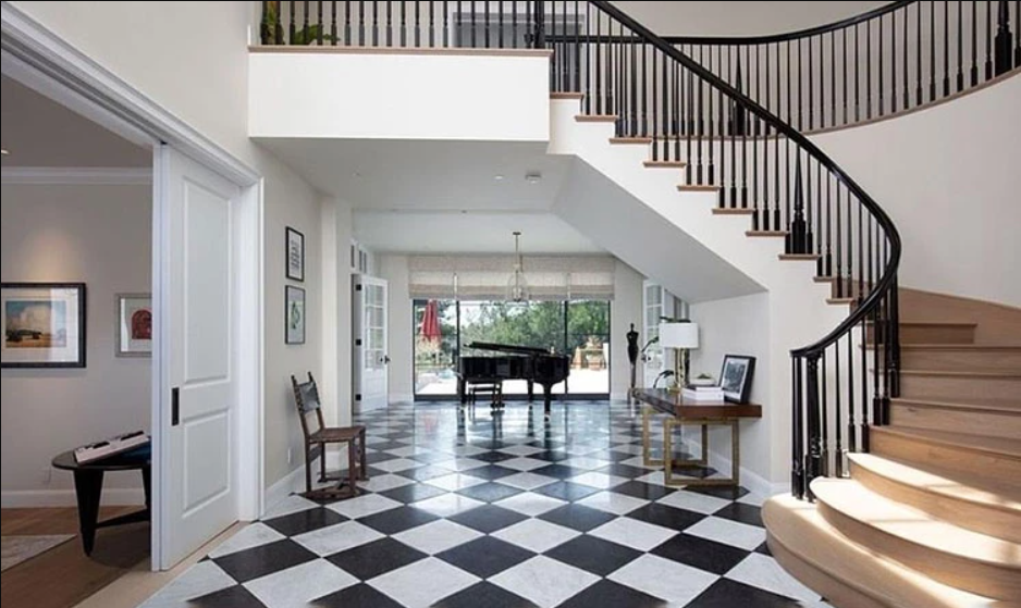 1. As Mansões de Justin Bieber: Um Tour Pelas Propriedades de Luxo
2. De Beverly Hills ao Deserto: A Evolução Imobiliária de Justin Bieber
3. Detalhes Exclusivos: Conheça o Interior das Casas de Justin Bieber
4. Investimento Imobiliário de Celebridades: O Portfólio de Justin Bieber
5. Onde Vivem as Estrelas: A Mansão de Justin Bieber em Beverly Park