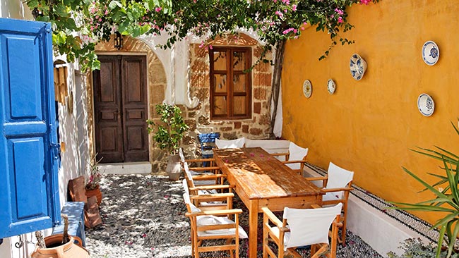 10 inspirações de decoração para casas estilo grego