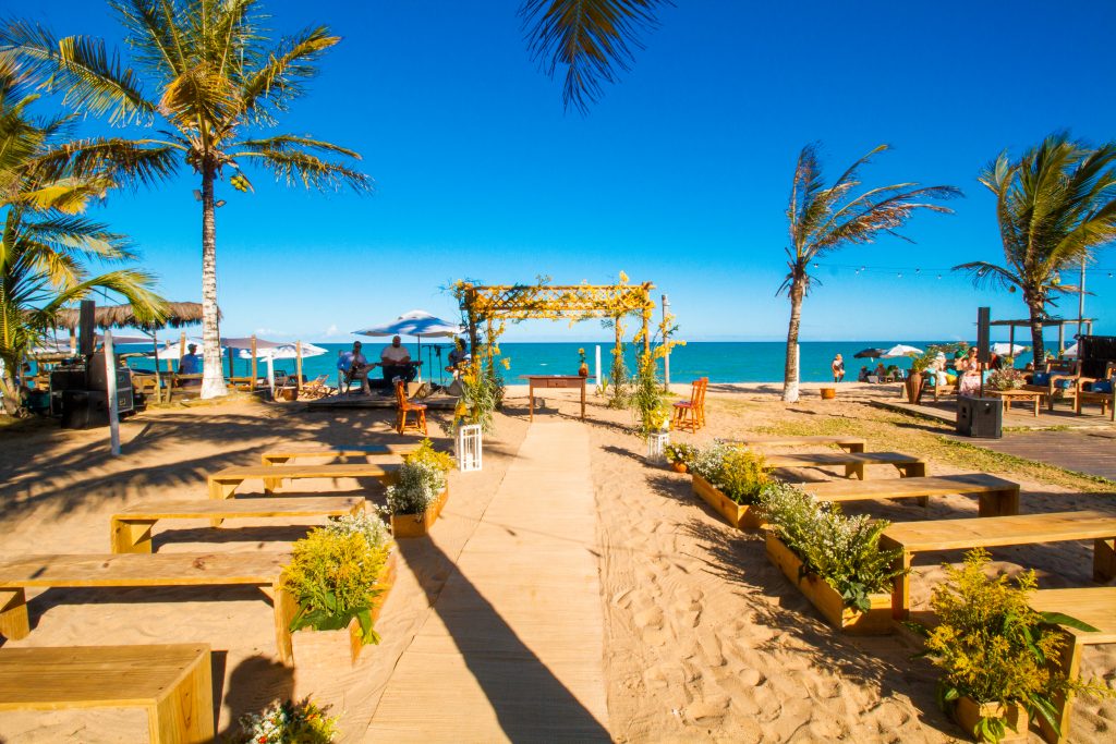 vantagens de optar por agosto para o enlace